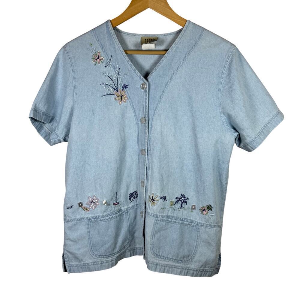 VTG 90s Cottage Floral Embroidered Cropped Boxy Large Cotton Button Down